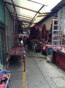 メキシコシティーのシウダテラ市場