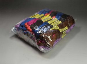 ミサンガ作りの定番材料 コットン刺繍糸の入荷