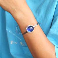 �o���O���E�A���p�J�V���o�[�E�T�[�N���O���X