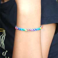 ミサンガ・カラフルビーズ